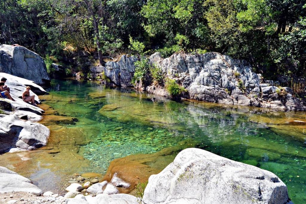 Casa Rural En Candeleda Con Piscina Y Un Maravilloso Jardin Esterno foto