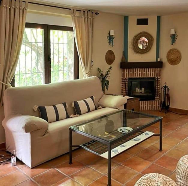 Casa Rural En Candeleda Con Piscina Y Un Maravilloso Jardin Esterno foto