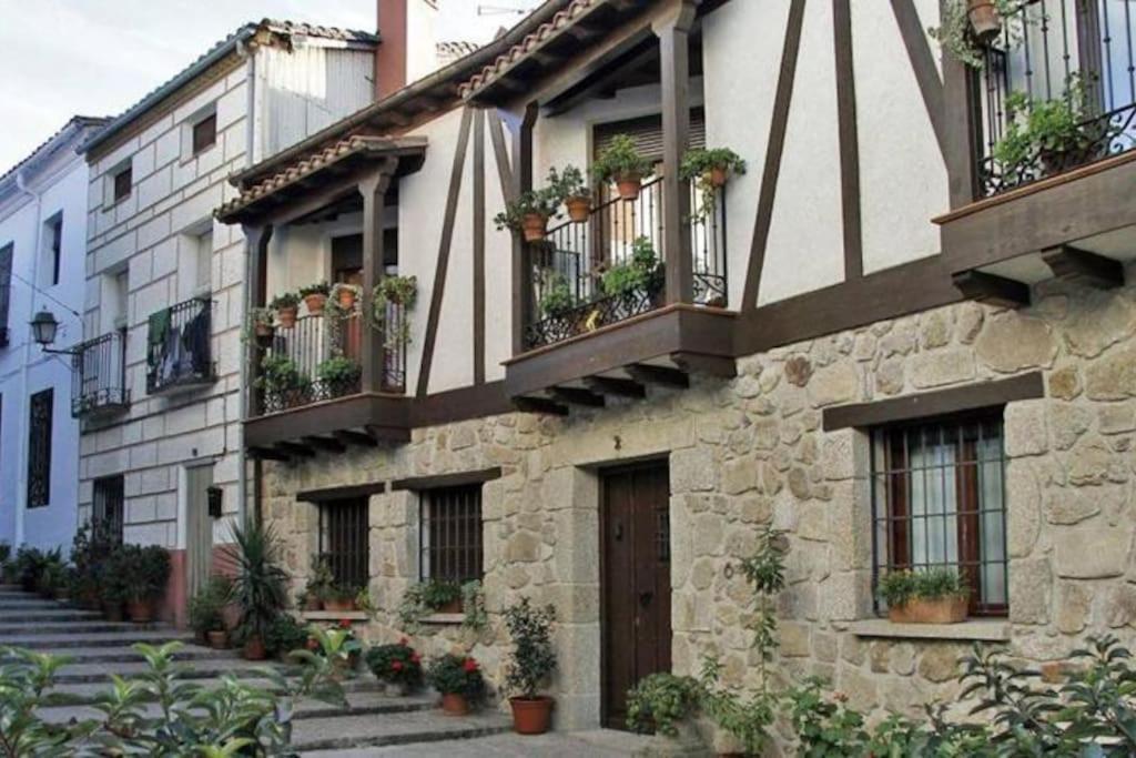 Casa Rural En Candeleda Con Piscina Y Un Maravilloso Jardin Esterno foto