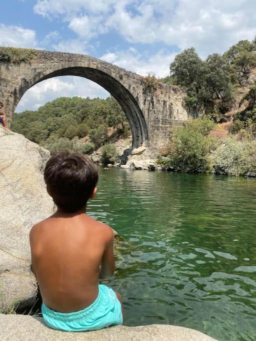 Casa Rural En Candeleda Con Piscina Y Un Maravilloso Jardin Esterno foto