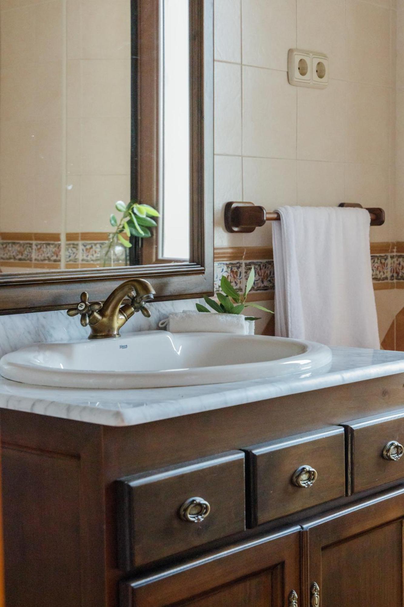 Casa Rural En Candeleda Con Piscina Y Un Maravilloso Jardin Esterno foto