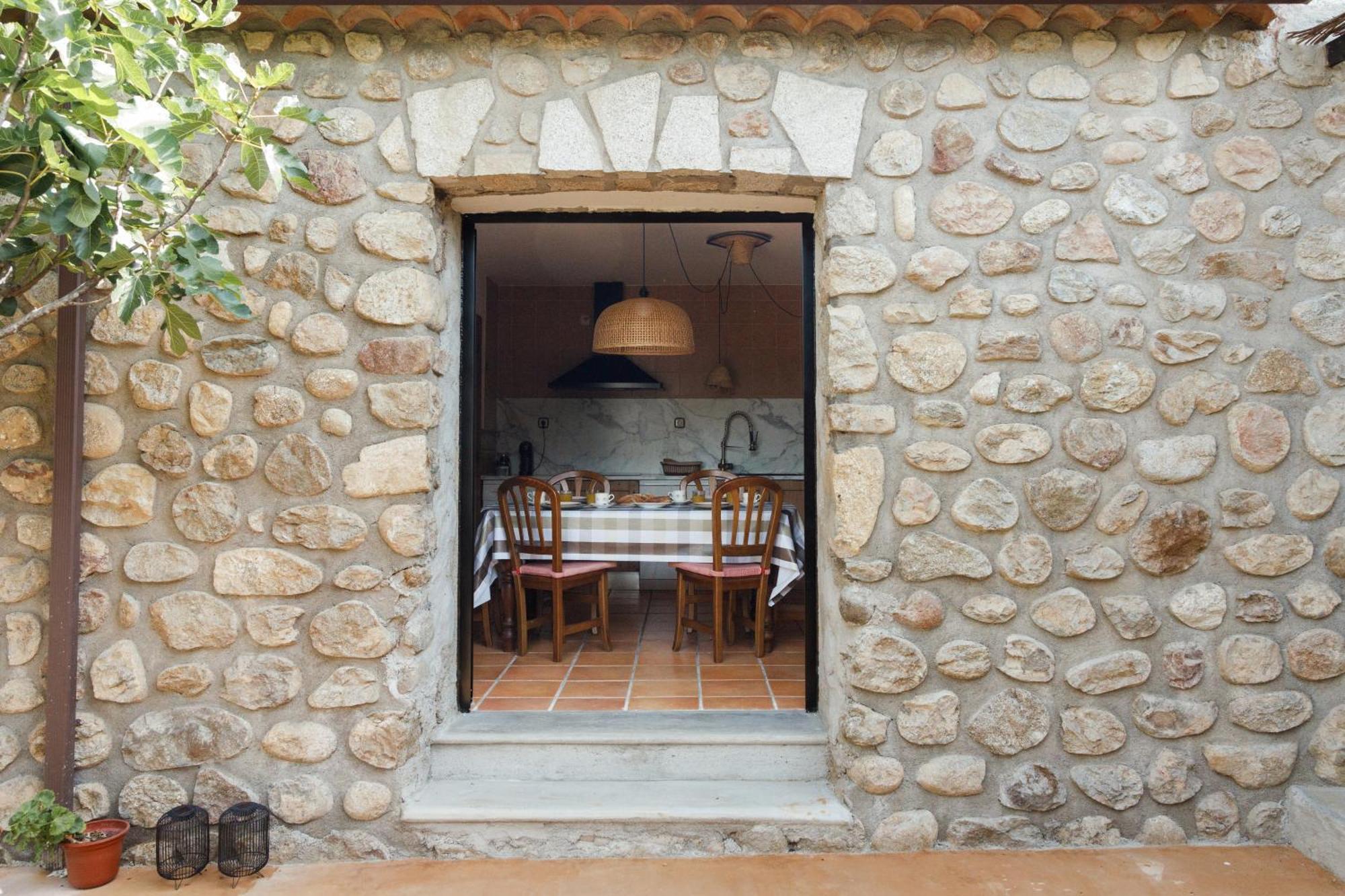 Casa Rural En Candeleda Con Piscina Y Un Maravilloso Jardin Esterno foto